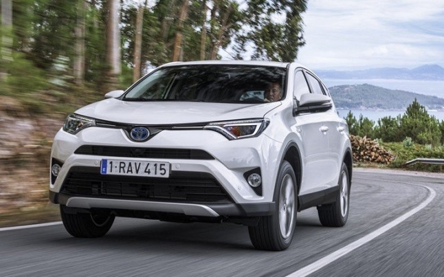 Toyota entrega su coche híbrido número dos millones en Europa