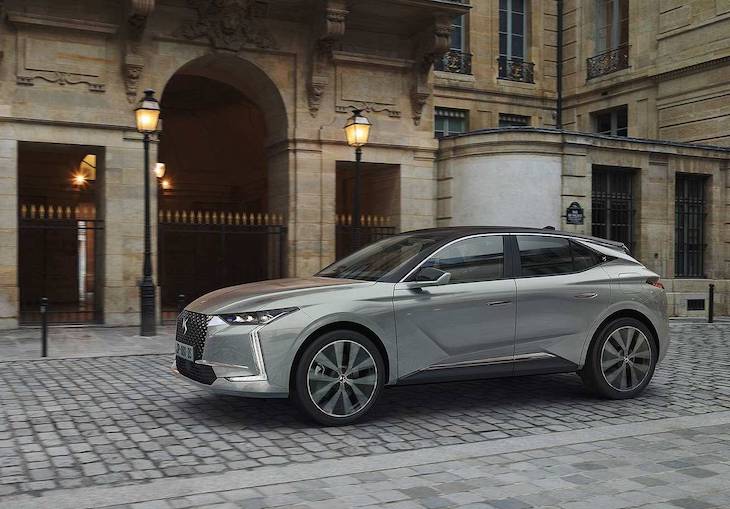 DS 4 con versión híbrida enchufable ‘tremenda’