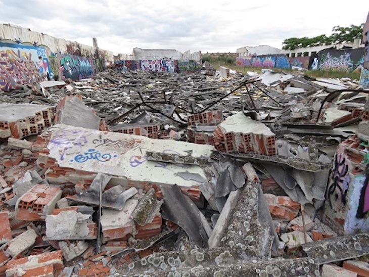 El ‘fibrocemento’ pone en jaque al Ayuntamiento de Valdemoro