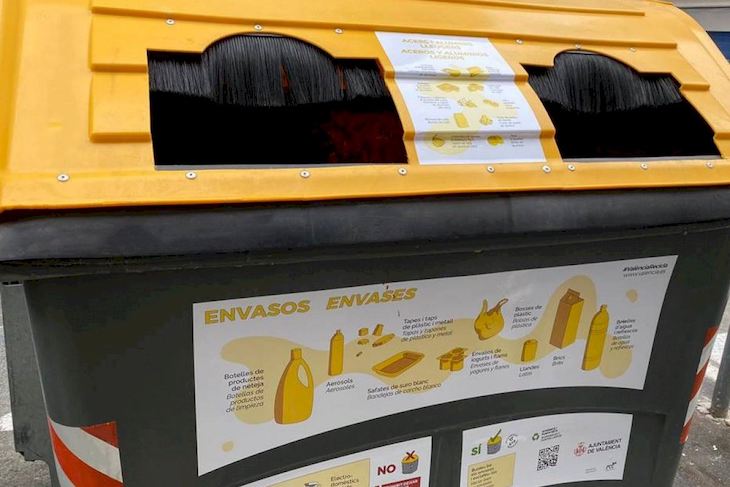 Los contenedores de Valencia permitirán reciclar aluminio y acero ligero
