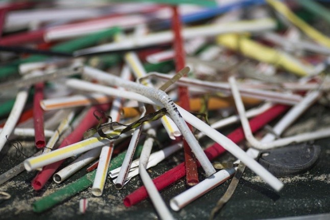 Greenpeace aplaude la prohibición del plástico de un solo uso pero exige al próximo Gobierno ambición en su aplicación