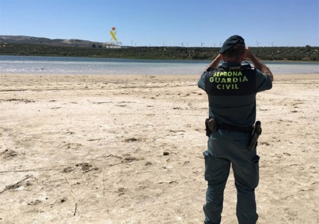 Obras ilegales en una vía pecuaria de Martín de la Jara (Sevilla)