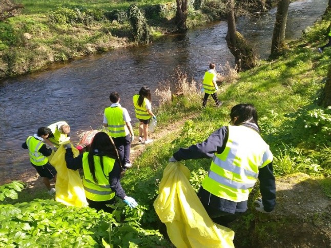 Galicia. Patrullas verdes escolares: vigilancia sin tregua hacia un futuro ambiental mejor