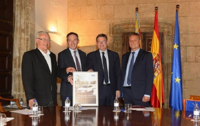 Ford pone a punto la Transit híbrida enchufable