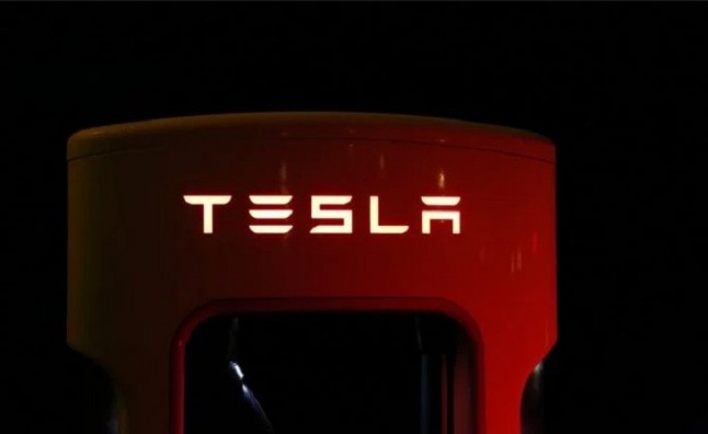 Robyn Denholm sustituye a Elon Musk en la presidencia de Tesla