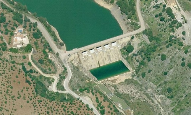 Alumnos del IES Fernando de Herrera visitan la planta hidroeléctrica de Guillena y conocen su modelo sostenible