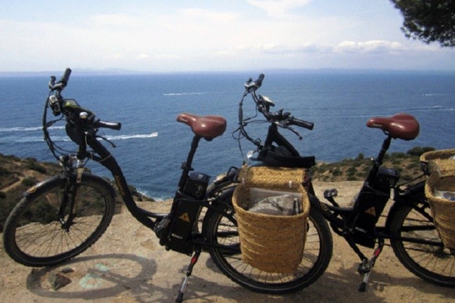 Tour eléctrico para potenciar la movilidad sostenible en los espacios naturales