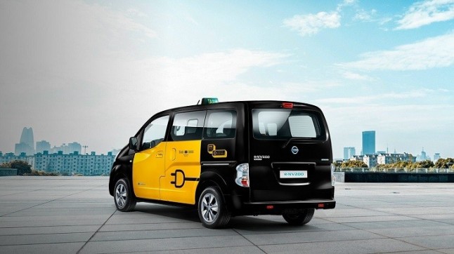 Luz verde a ayudas de hasta 10.000 euros para que circulen más taxis y furgonetas eléctricas e híbridas