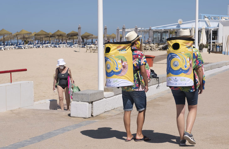 Málaga impulsa el reciclaje en sus playas con la campaña medioambiental Circula tu lata