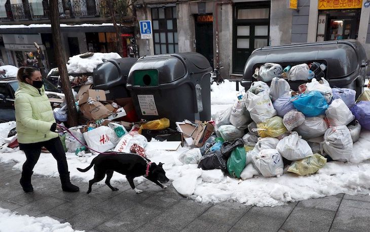 Foco de plagas ‘inminente’ por la basura y lluvias de Gaetán en las calles de Madrid