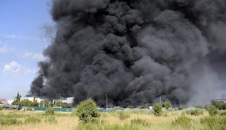 Concluye la retirada de 8.000 toneladas de residuos tóxicos generados en el incendio en la planta de Chiloeches