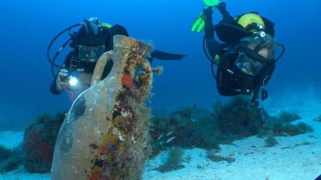 Expertos de todo el mundo se movilizan en Brest y la UNESCO para la protección del patrimonio subacuático.