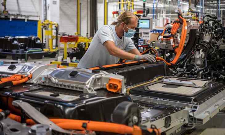 La planta de baterías en Barcelona es una muy buena noticia