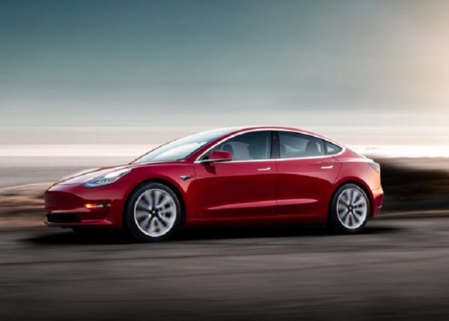 Tesla investigará la explosión de uno de sus coches en China