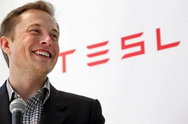 Elon Musk invertirá 17