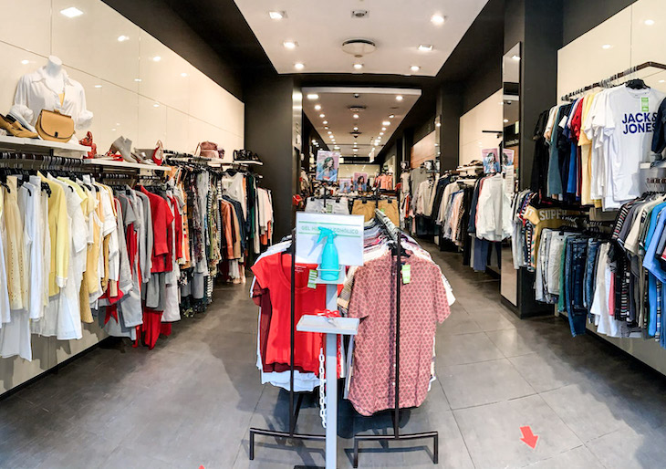 Comprar ropa nueva ya no está de moda: la compra de segunda mano es la alternativa sostenible