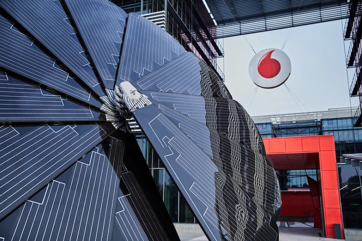Vodafone ‘da ejemplo’ en Europa y apuesta por las energías renovables