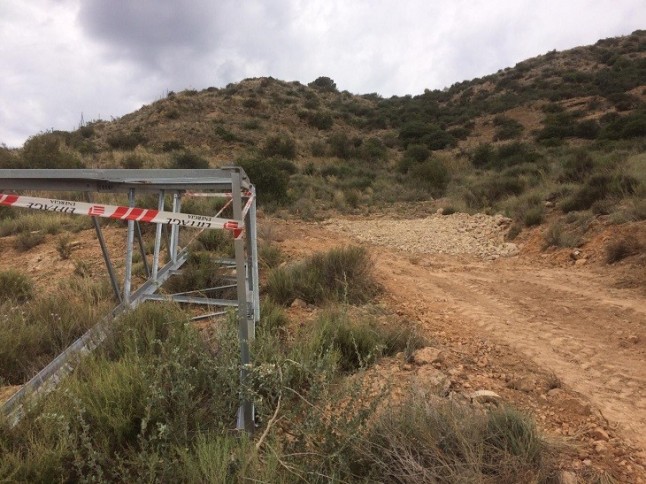 Exigen la paralización de una LAT en Santomera