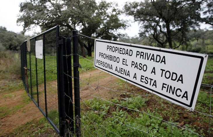 Ocupación de fincas privadas de la vía pecuaria Vereda de los Contrabandistas