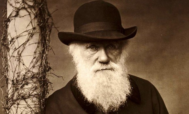 Charles Darwin en ocho citas