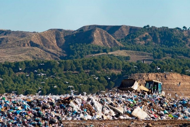 La Comunidad de Madrid plantea trasladar basura a otros municipios