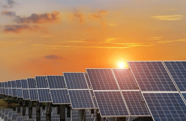 Jamás brillo tanto el Sol en España