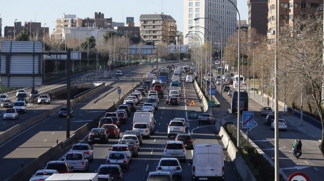 El tráfico rodado y marítimo dispara los niveles de dióxido de nitrógeno y partículas en el aire de Ceuta