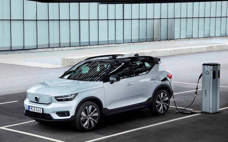 Volvo comercializa su nuevo eléctrico XC40 Recharge