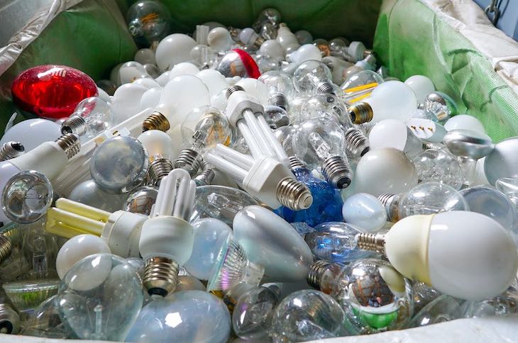 EucoLight celebra el reciclaje de 2.000 millones de bombillas en toda Europa