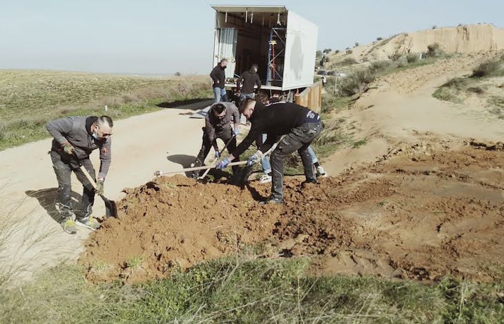 La popular serie de TVE ‘Cuéntame cómo pasó’ pasa un ‘rodillo demoledor’ en un espacio natural protegido