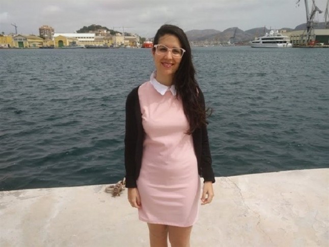 Un TFM de una alumna de la UPCT propone el uso de energías renovables para dar suministro eléctrico a los buques