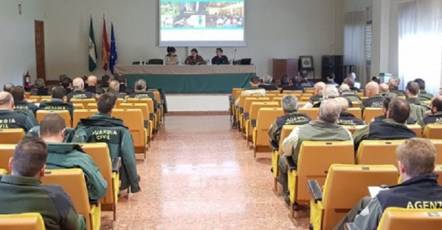 Agentes de Medio Ambiente refuerzan su formación en Granada para combatir el uso de cebos envenenados