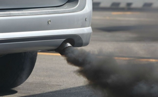 Francia prohíbe la venta de coches de gasolina y diésel para 2040