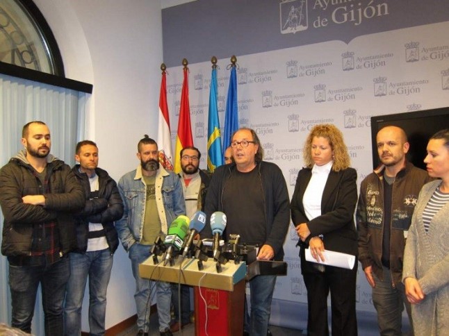 IU Asturias adora el carbón