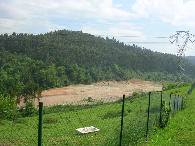 Asturias. Sigue adelante el nuevo vertedero de Cancienes disfrazado de pumarada de manzanos
