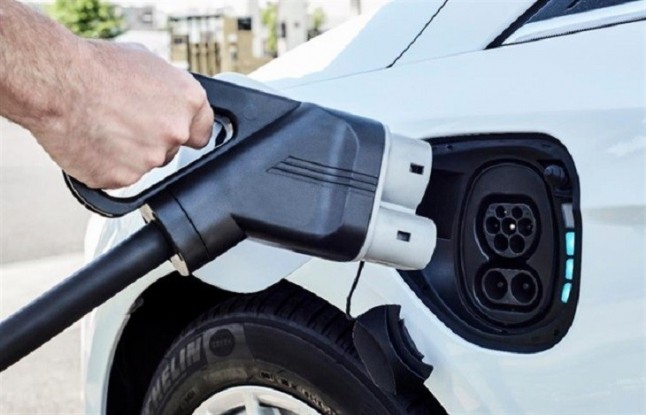 Cataluña convoca las ayudas al coche eléctrico del Moves