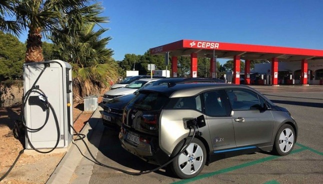Cepsa augura un gran futuro para los coches eléctricos