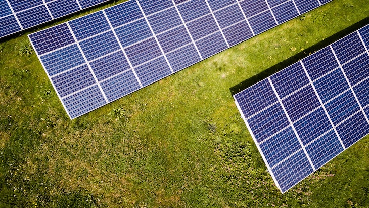 Payeses catalanes en contra de macroparques fotovoltaicos en campos