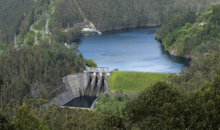 La reserva hidráulica española baja hasta el 64%