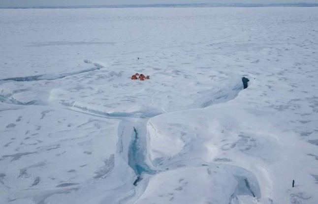 Docenas de lagos aparecen bajo el hielo de Groenlandia