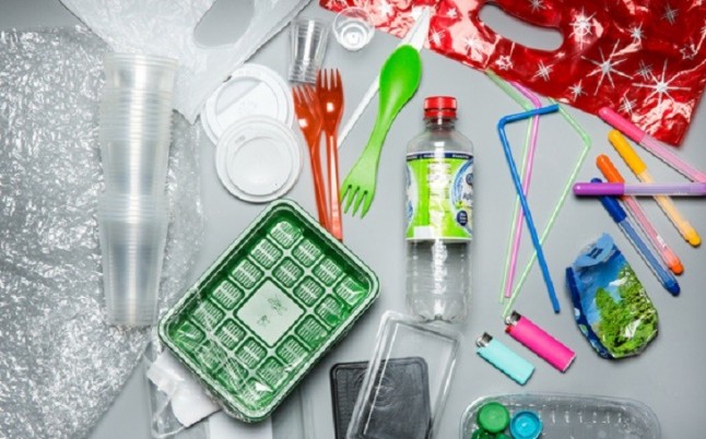 La buenísima idea de que se pague más por bolsas