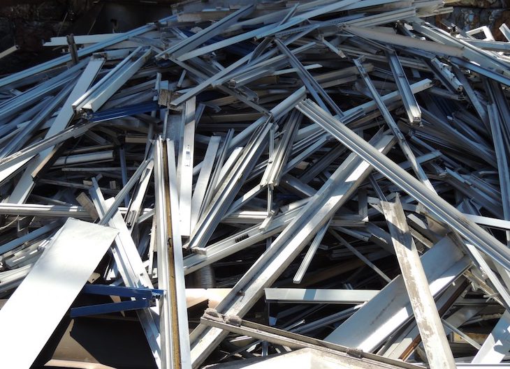 C. Valenciana. El proyecto Si és lluent va al groc recoge en agosto 162.100 kilos de aluminio y acero ligero