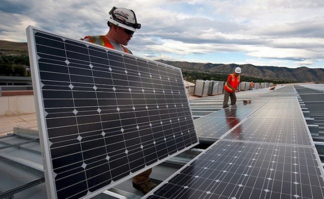 El Ayuntamiento de Pamplona instalará una cubierta fotovoltaica de paneles solares en el edificio de Policía Municipal