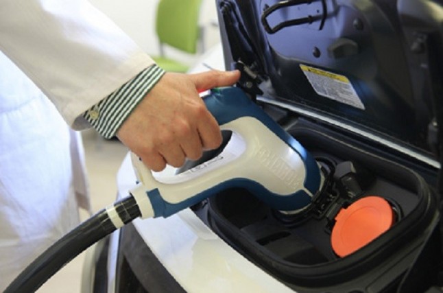 Endesa gestionará 400 puntos de recarga para vehículos eléctricos en los aparcamientos de Saba