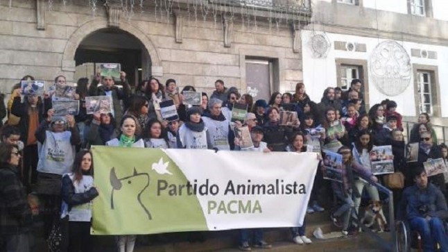 Animalistas denunciarán a un cazador por dar un puñetazo a un participante en las protestas contra la caza de zorro