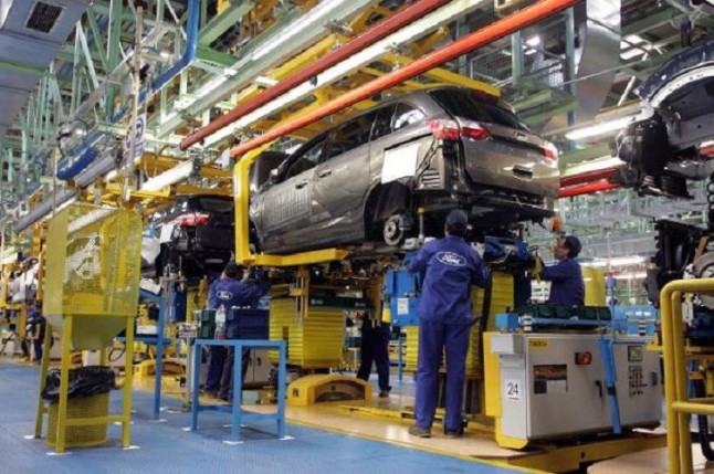 Ford Almussafes avisa de que la transición hacia vehículos eléctricos acarrea "ajustes"