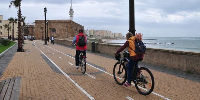 Las obras del carril bici en Cádiz viento en popa