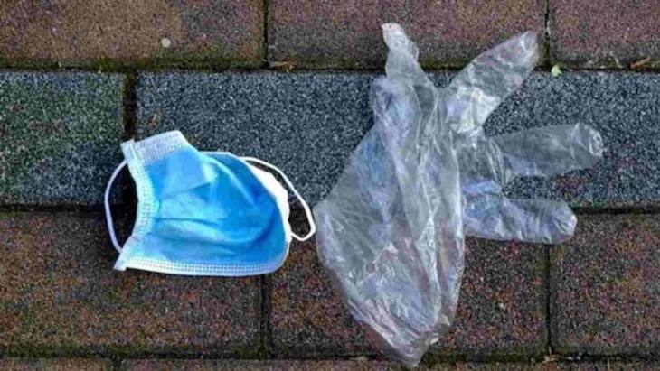 Valencia avisa de la prohibición de tirar guantes y mascarillas al suelo