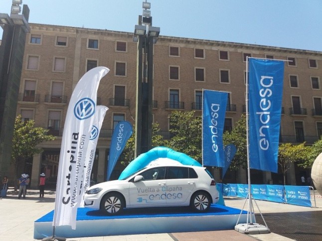Finaliza la tercera etapa de la Vuelta a España en vehículo eléctrico