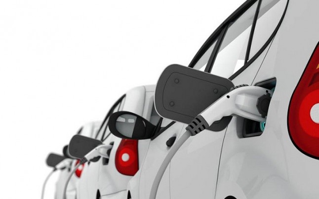 PSA fabricará vehículos eléctricos en todas sus plantas españolas a partir de 2020